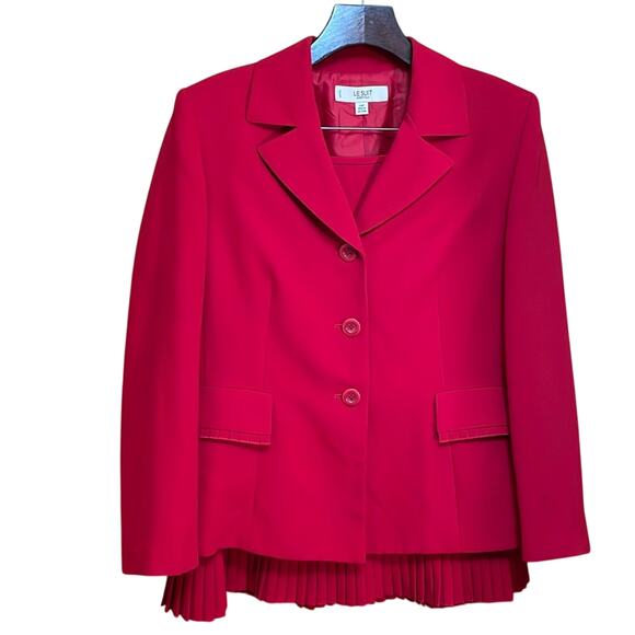 LE Suit Red 2-Piece Suit. 14P - Picture 1 of 6